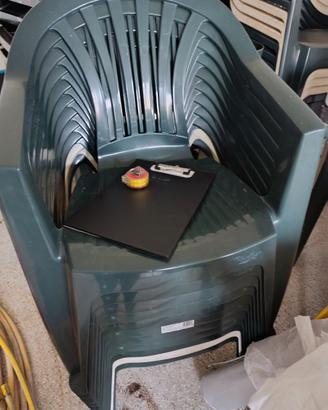 Set sedie e tavolo in plastica