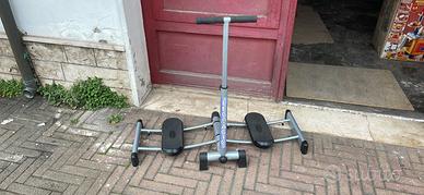 Attrezzo per adduttori interno coscia