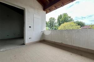 3 LOCALI A CASALBUTTANO ED UNITI
