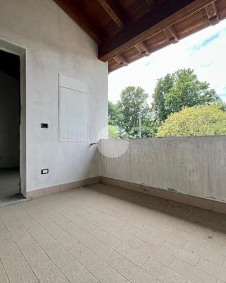 3 LOCALI A CASALBUTTANO ED UNITI