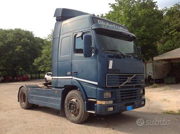 Trattore stradale volvoFH12