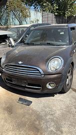 Mini Clubman 2008. SOLO PEZZI DI RICAMBIO
