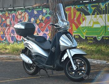 Piaggio Beverly 300 i.e.