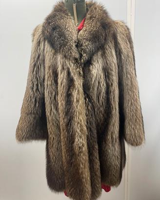 Splendida Pelliccia di Marmotta – Pari al Nuovo