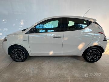 Lancia Ypsilon Ypsilon III 2015 1.2 Gold s