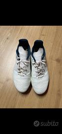 Scarpe da calcio Kipsta bianche e blu tg. 33