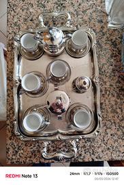 Servizio da caffè.