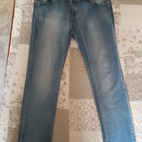 Pantalone jeans da donna modello skinny taglia 52