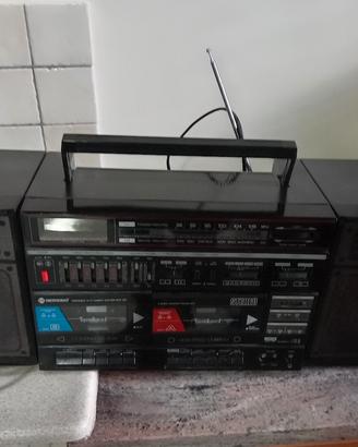 radio con musicasetta e registratore musicassette 