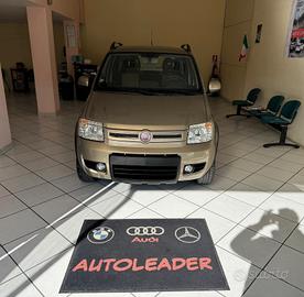Fiat Panda 1.3 MJT 16V DPF 4x4 Climbing