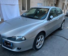 Alfa 147 1.9 120cv 5 porte cerchi 17 perfetta