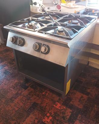 cucina a gas per ristorante