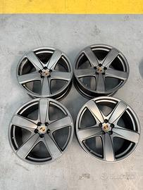 4 Cerchi in Lega Originali Porsche Macan da 21 Pol