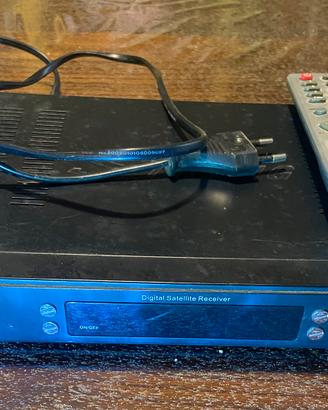 Decoder Satellitare Strong modello SRT 6005