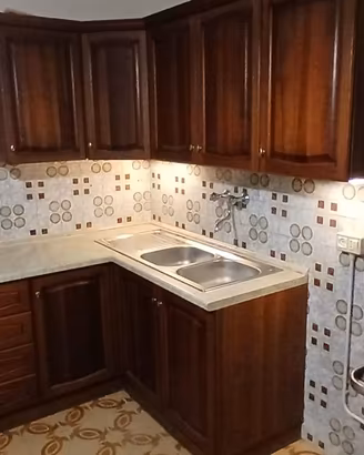Cucina in legno ad angolo