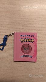 Portachiave/libro Pokémon anni 2000.