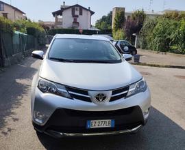 Toyota Rav 4 2.2 Diesel  150 CV + gancio traino