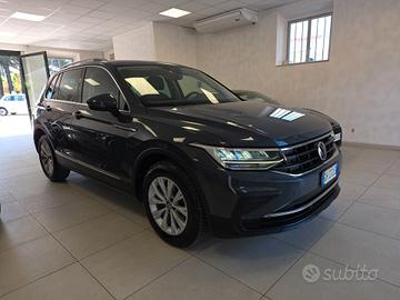 Volkswagen Tiguan 2.0 TDI 150 CV SCR DSG R-Line