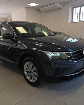 Volkswagen Tiguan 2.0 TDI 150 CV SCR DSG R-Line