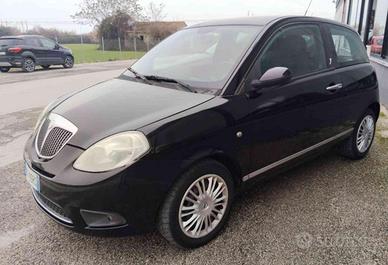 LANCIA Ypsilon 1.3 MJT 75 CV Oro