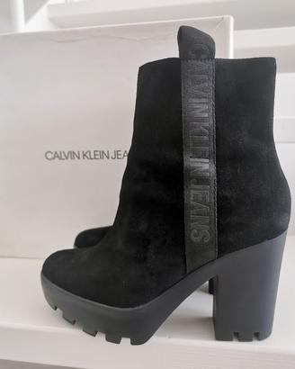 Stivaletti camoscio Calvin Klein Jeans donna nero 