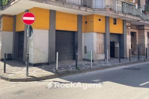 LOCALE COMMERCIALE ARZANO