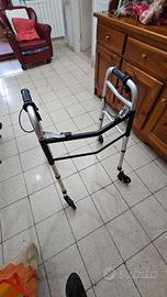 Deambulatore con freni e blocca freni