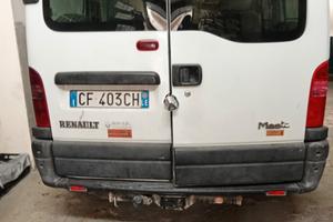 Renault Master 9 posti