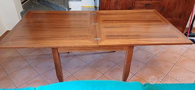 Tavolo legno massello apribile noce chiaro