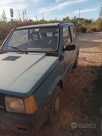 Auto fiat panda 750