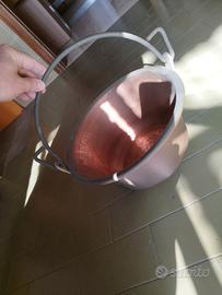 Paiolo in rame con manico a secchio