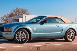 2005 Ford Mustang 4000 V6 Convertible Deluxe