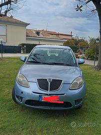 Lancia ypsilon benzina gpl  2.500 €