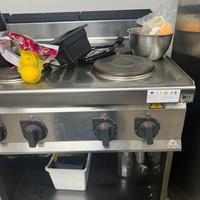 CUCINA ELETTRICA 4 fuochi