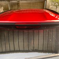 Spoiler del coperchio Peugeot 2008 anno 2022