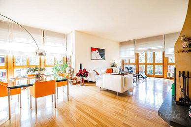 Appartamento di 215 m² con 5 locali a Paderno Dugn