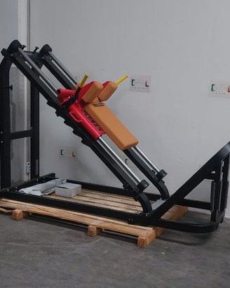 Hack Squat Technogym Pure Strenght