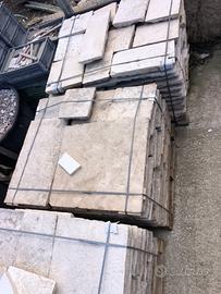 Pavimenti selezionati in vera pietra di recupero