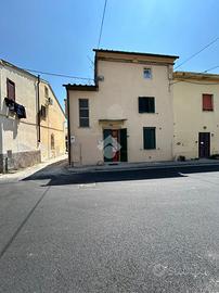 CASA INDIPENDENTE A CASCINA