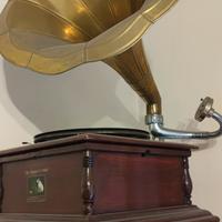 Grammofono antico perfettamente funzionante