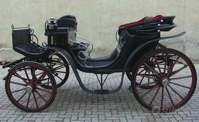 Carrozza Attacco Cavalli Modello Vittoria