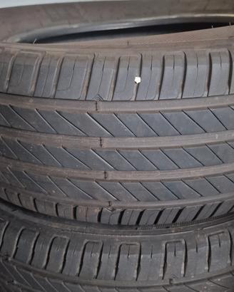 4 pneumatici Kleber 225/55/17 97W