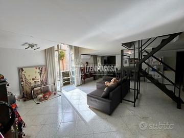 Via Egiziaca - Appartamento di 90mq su due livelli