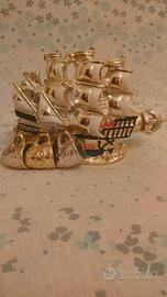 Bottiglia a forma di veliero 