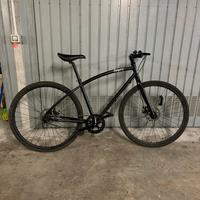 Bici a scatto fisso con freni a disco taglia M