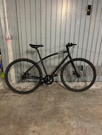 Bici a scatto fisso con freni a disco taglia M