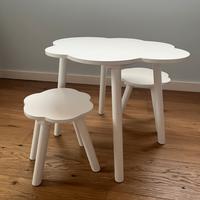 Tavolino bambini nuvola con sgabelli