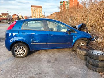 Fiat Grande Punto Incidentata 
