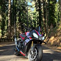Aprilia tuono v4 replica v4x