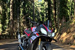Aprilia tuono v4 replica v4x